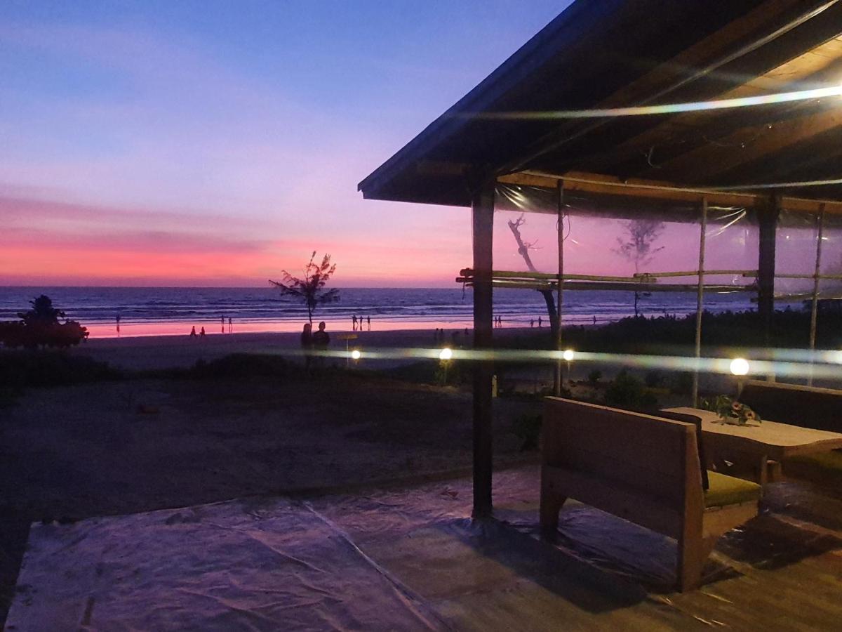 Love Temple Beach Resort Arambol Exterior photo