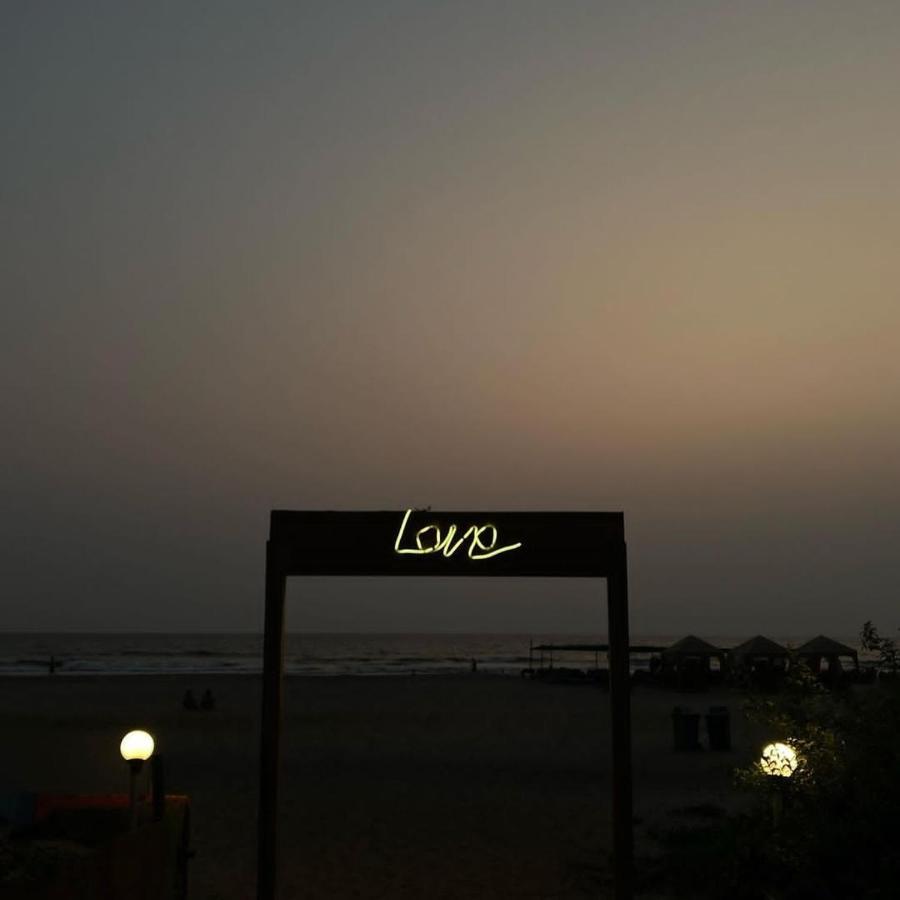 Love Temple Beach Resort Arambol Exterior photo